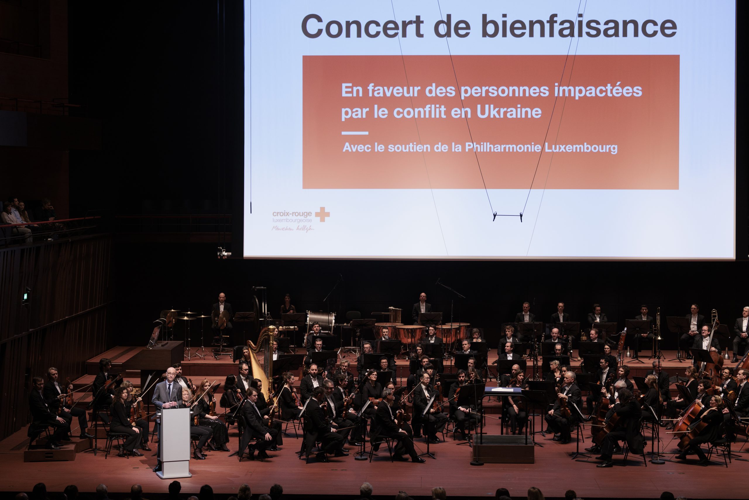 Une belle soirée de solidarité envers les victimes du conflit en